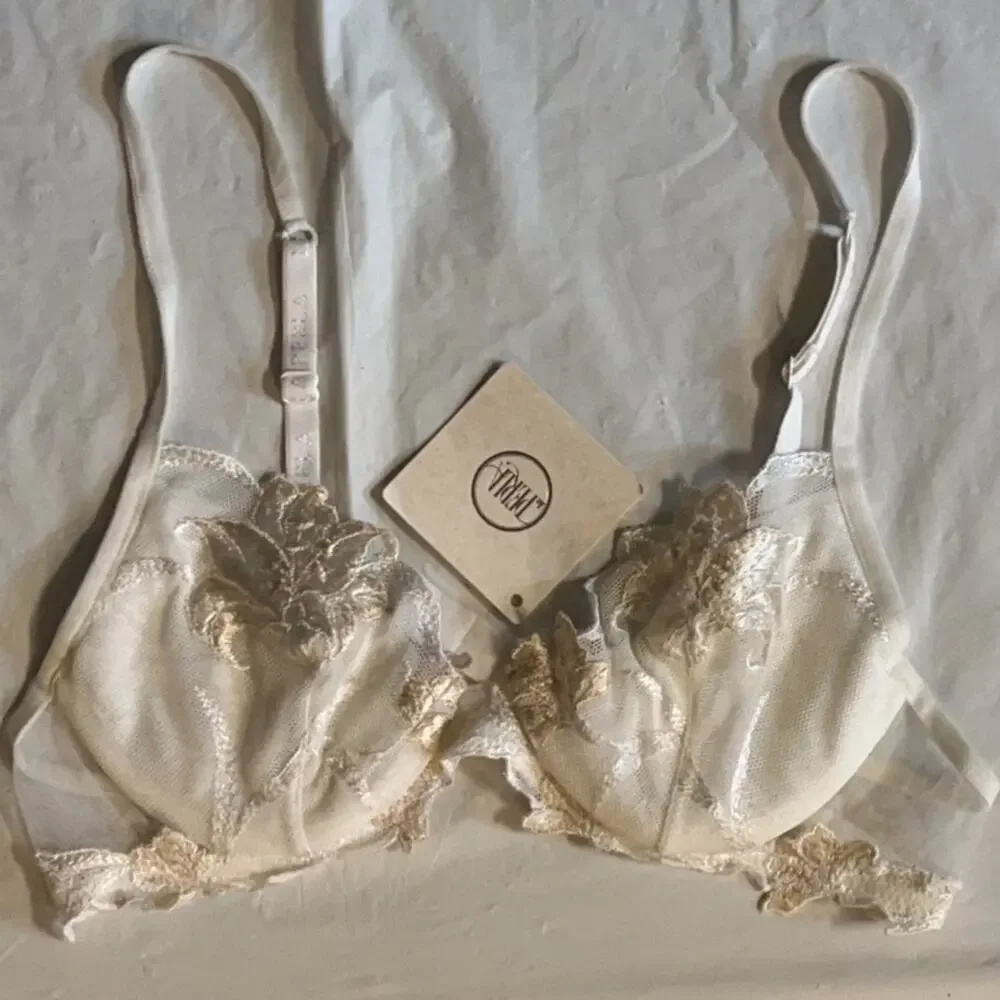 Vintage La Perla Ivory Floral Lace Luxury Italian Underwire Bra Size: 34B NWT - Picture 2 of 13